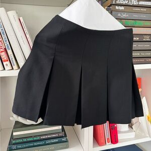 Aritzia Skirt
